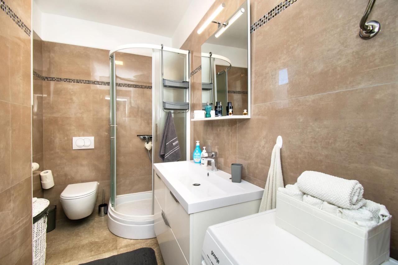 Apartman Benmi โวดีเซ ภายนอก รูปภาพ